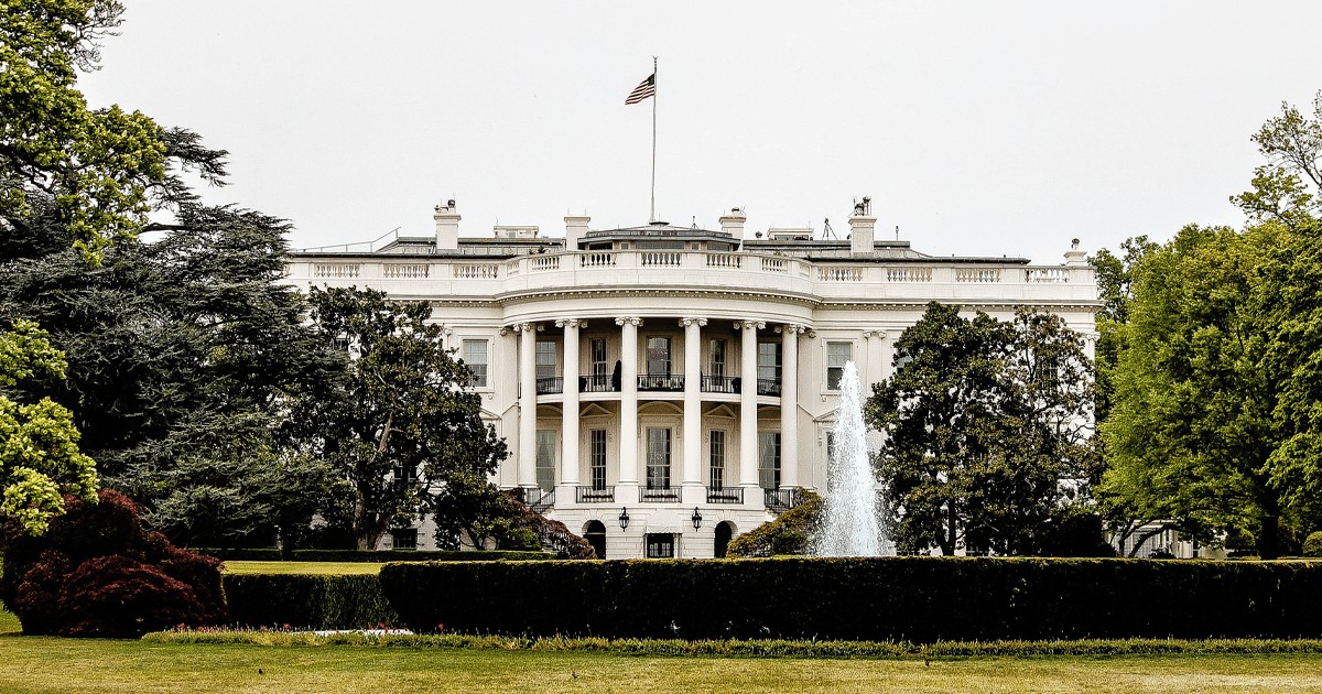 protestors call white house more prisoners