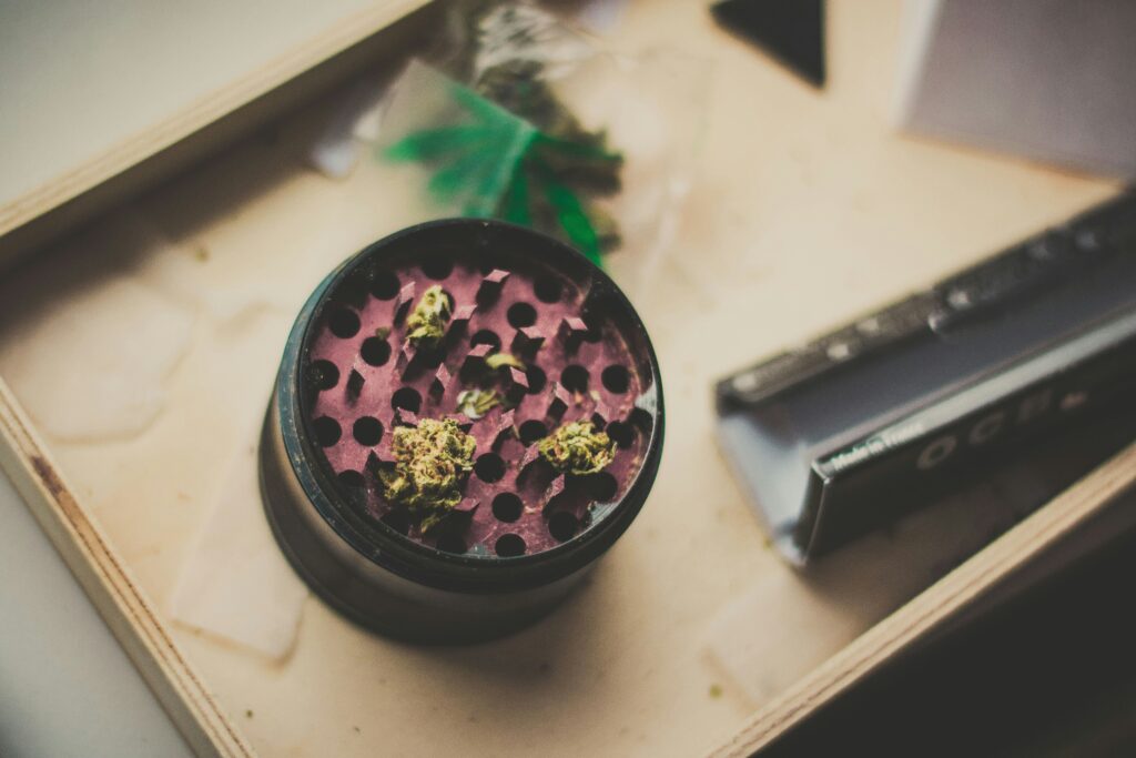An image of a weed grinder.